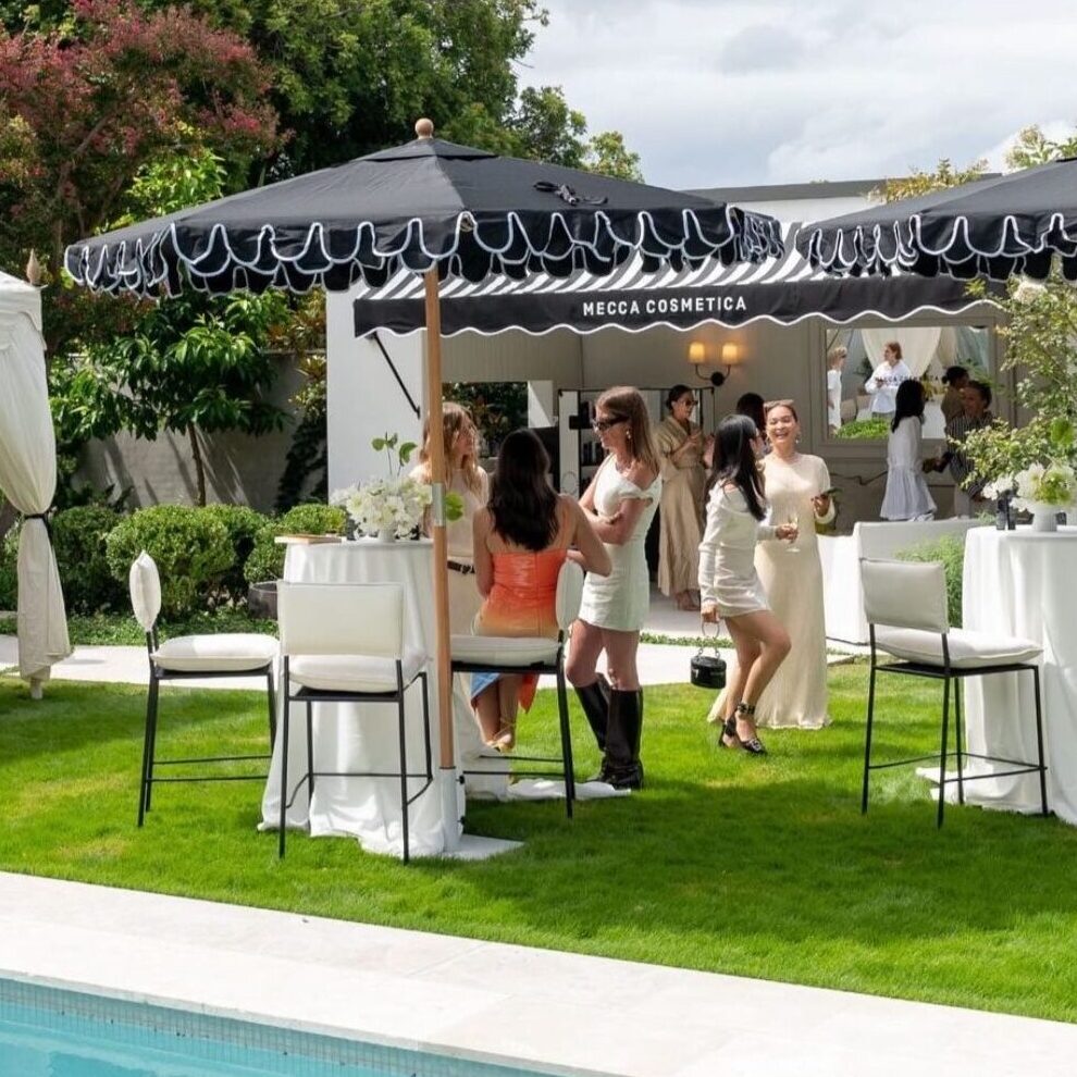 New-York-Black-Umbrella-Hire-Sydney2